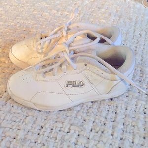 Girls Size 13 FILA Cheer Sneakers 🔥🔥